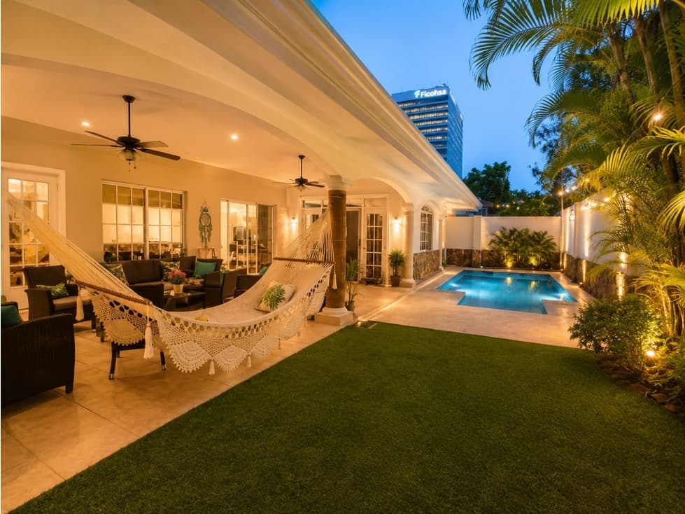 VENDO CASA EN COSTA DEL ESTE CON PISCINA 4 RECAMARAS — foto 2