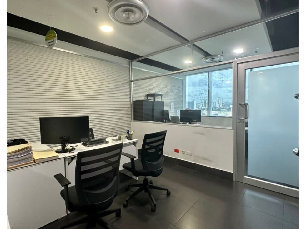 OFICINA AMOBLADA EN PUNTA PACIFICA 258m2 TORRE DE LAS AMERICAS YL — foto 6