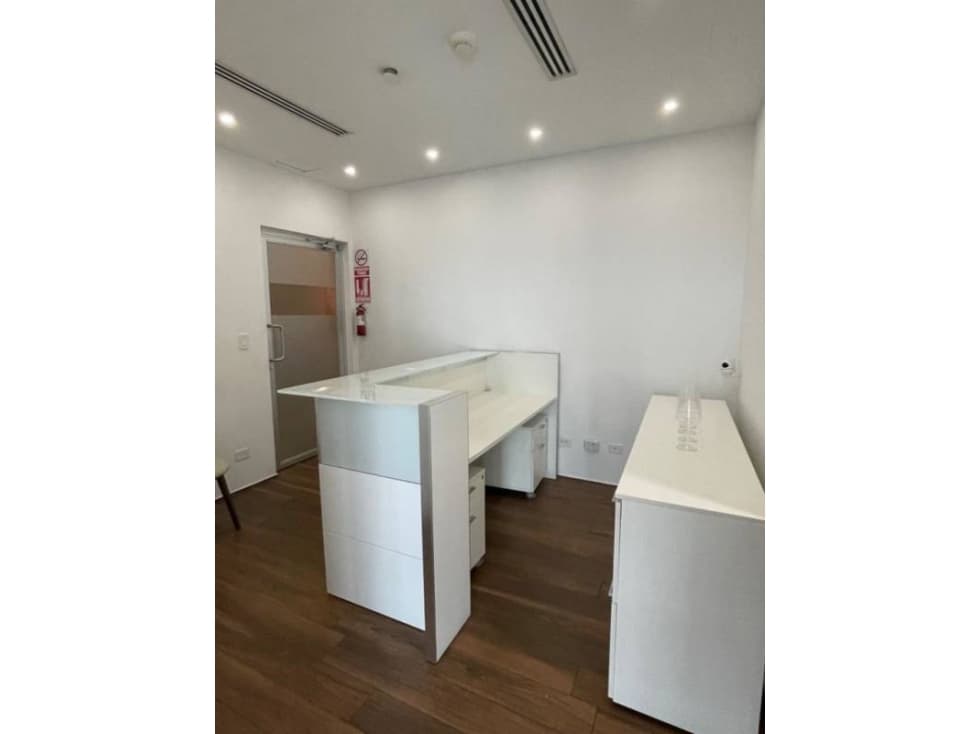 CONSULTORIO AMOBLADO CON RECEPCION EN SAN FRANCISCO OFFICE 77 — foto 4