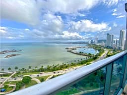 APARTAMENTO VISTA AL MAR PH WATERS ON THE BAY