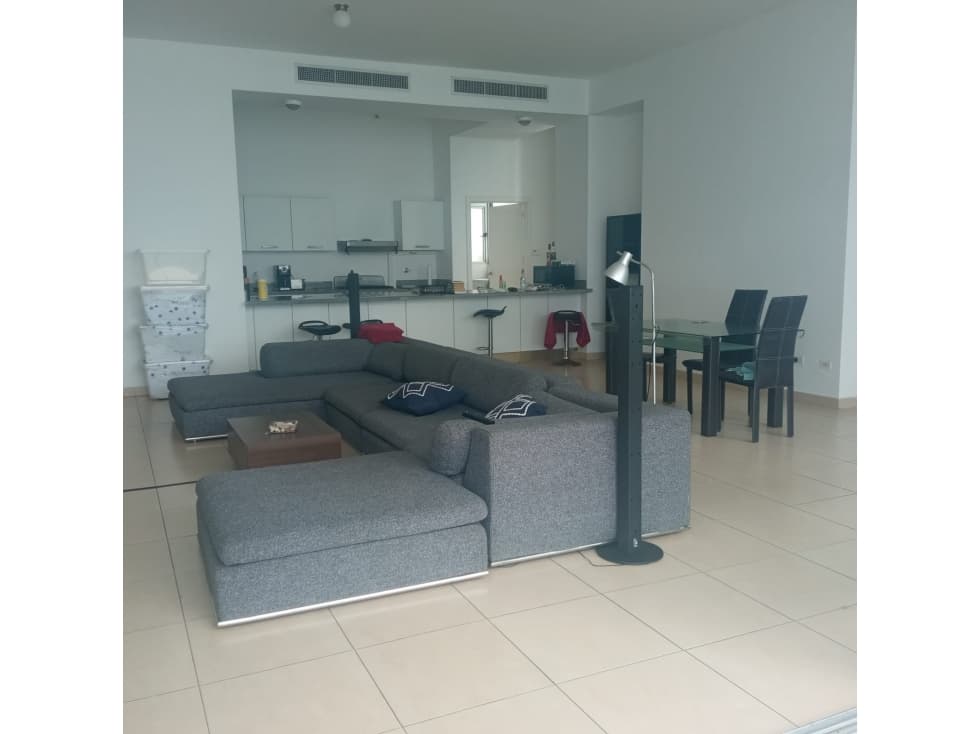 APARTAMENTO DUPLEX SEMI-AMOBLADO EN AVENIDA BALBOA 306M2 — foto 3