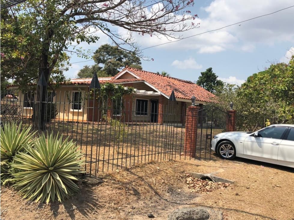 ALQUILER CASA EN CORONADO CON PISCINA 3 RECÁMARAS — foto 3
