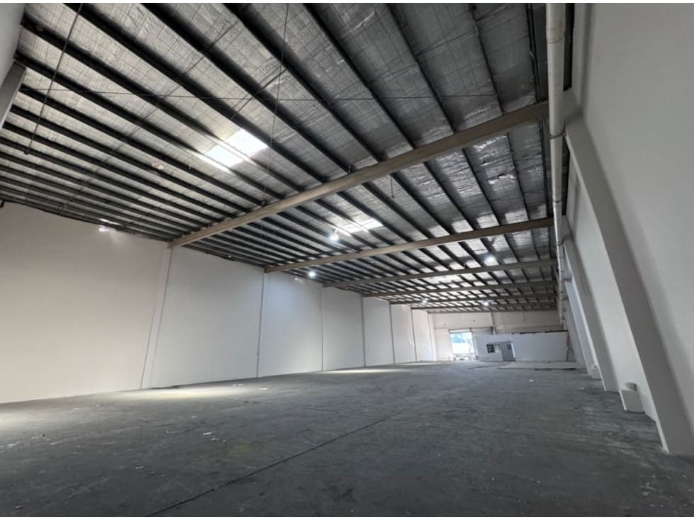 ALQUILER 2 GALERAS COSTA DEL ESTE 2560 m² PARQUE INDUSTRIAL RTC — foto 3