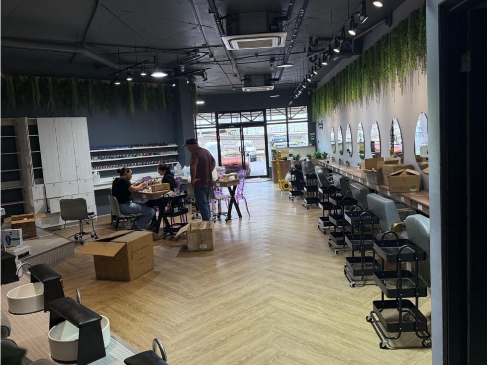ALQUILER O VENTA LOCAL COMERCIAL ALBROOK — foto 3