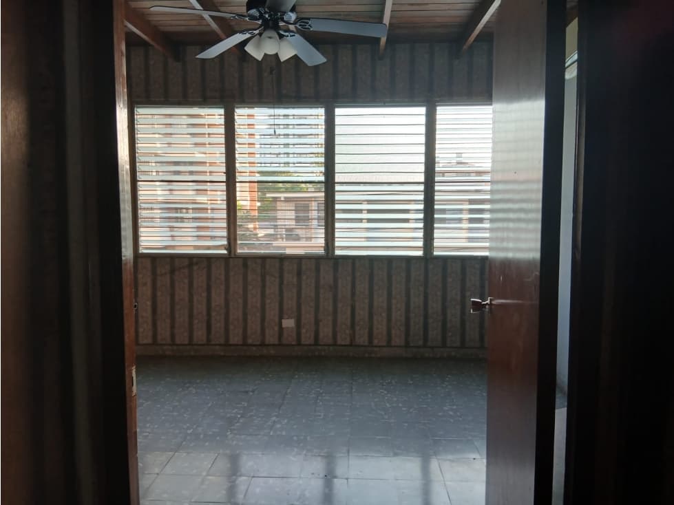 VENTA CASA URBANIZACIÓN HERBRUGUER + LOCAL COMERCIAL — foto 3