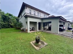 VENDO Y ALQUILO HERMOSA CASA EN PANAMA PACIFICO WOODLANDS cv