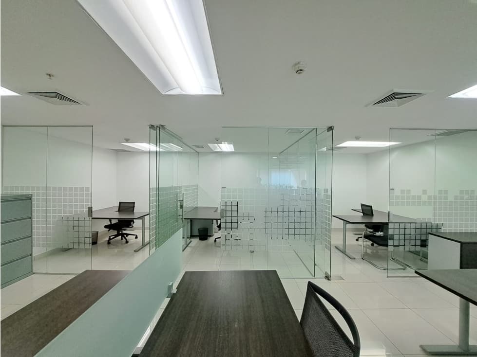 ALQUILER OFICINA AMOBLADA OCEANÍA PUNTA PACIFICA MTTO INCLUIDO — foto 2