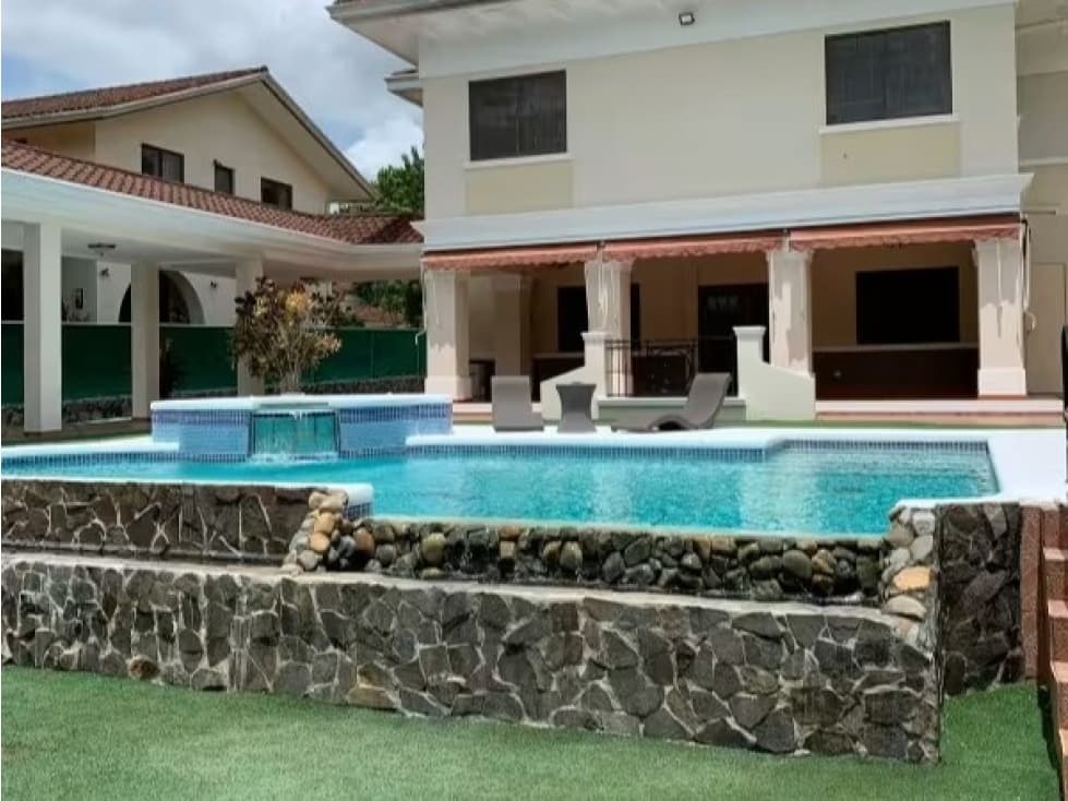 VENTA CASA CLAYTON 500M2 CON PISCINA CAMINO DE CRUCES CV — foto 4