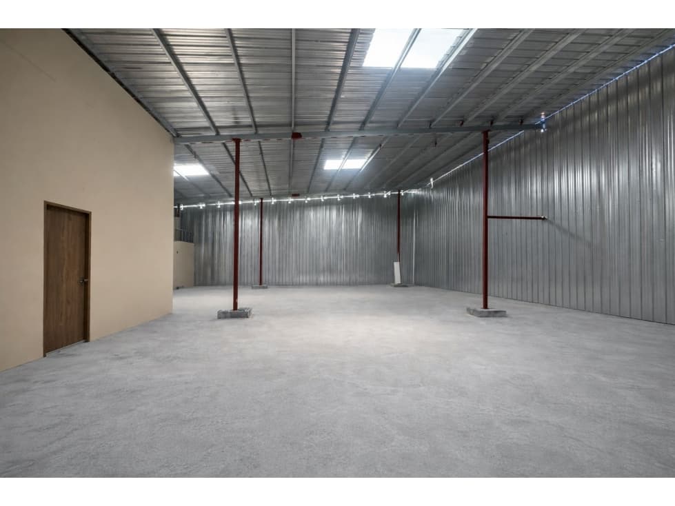 ALQUILER GALERA 200M2 PARQUE INDUSTRIAL LAS MAÑANITAS CV — foto 4