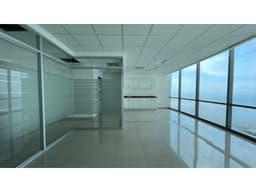 OFICINA 402 M2 TERMINADA FINANCIAL PARK