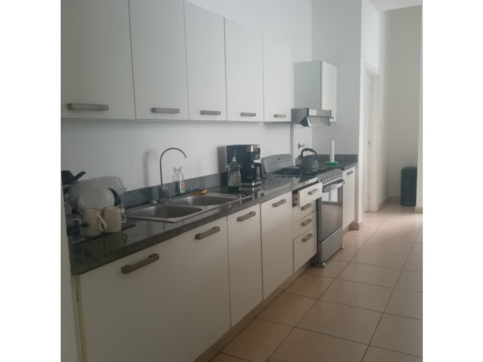 APARTAMENTO DUPLEX SEMI-AMOBLADO EN AVENIDA BALBOA 306M2 — foto 5