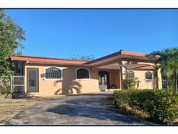 ALQUILER CASA EN PENONOMÉ 4 RECAMARAS 1300 METROS2