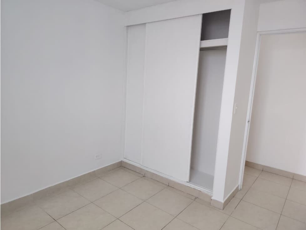 ALQUILER APARTAMENTO LÍNEA BLANCA - VÍA ESPAÑA MC — foto 5