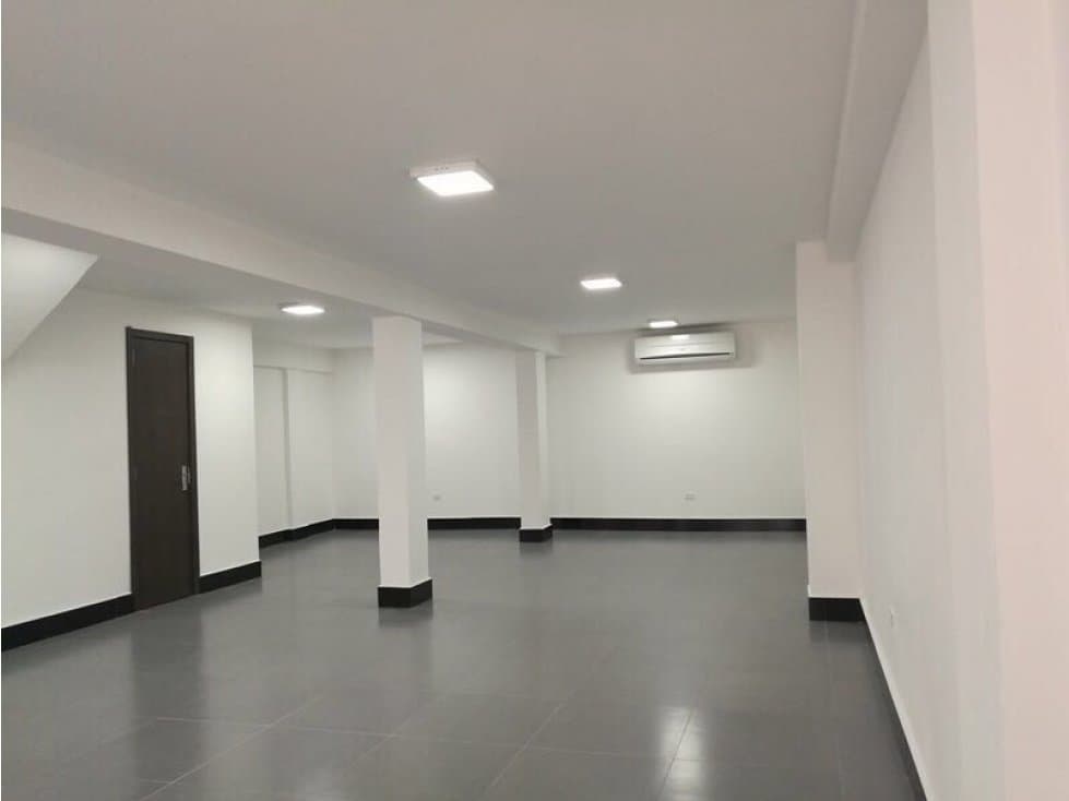 CASA COMERCIAL / LOCAL / OFICINA NUEVO A ESTRENAR — foto 2