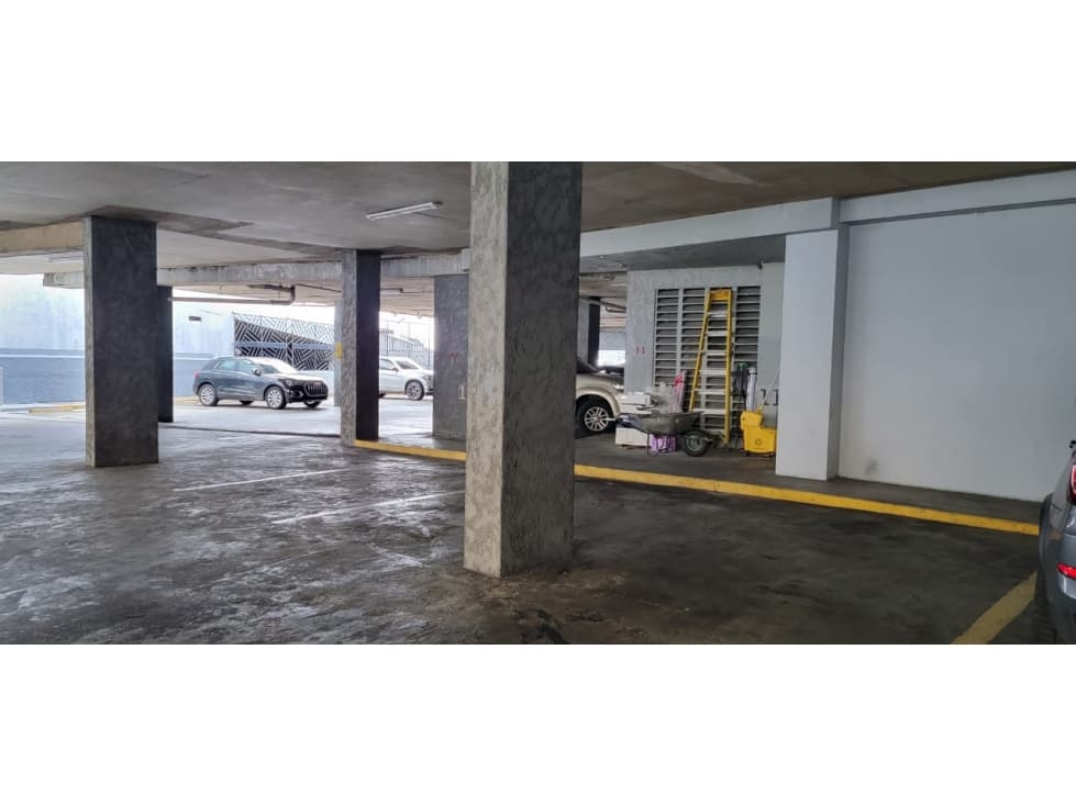 VENTA DE OFICINA CON DIVISIONES EN EL DORADO — foto 6