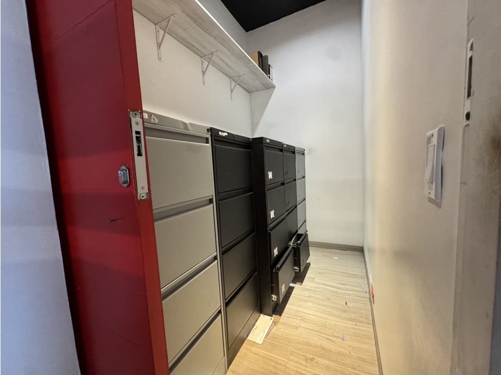 ALQUILER DE OFICINA TORRE BICSA 210 M2 — foto 6