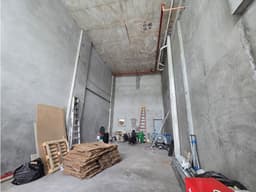ALQUILER DE LOCAL COMERCIAL EN PLAZA MILLENIUM PARK TRANSISMICA AQ