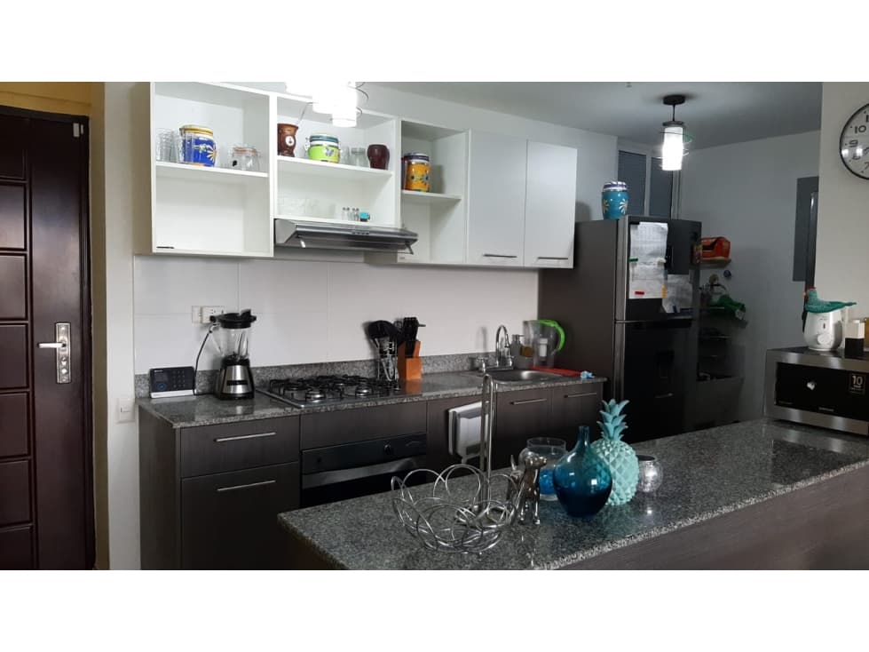 APARTAMENTO DE TRES RECAMARAS EN AVIÑON TOWERS — foto 2