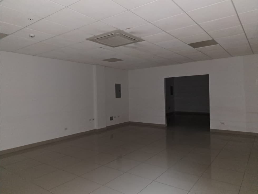 ALQUILER LOCAL COMERCIAL 88M2 CONDADO DEL REY MBR — foto 3