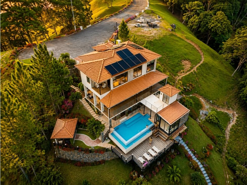 CASA ALTOS DEL MARIA 1359M2 CON TERRAZA Y PISCINA PANEL SOLAR — foto 2