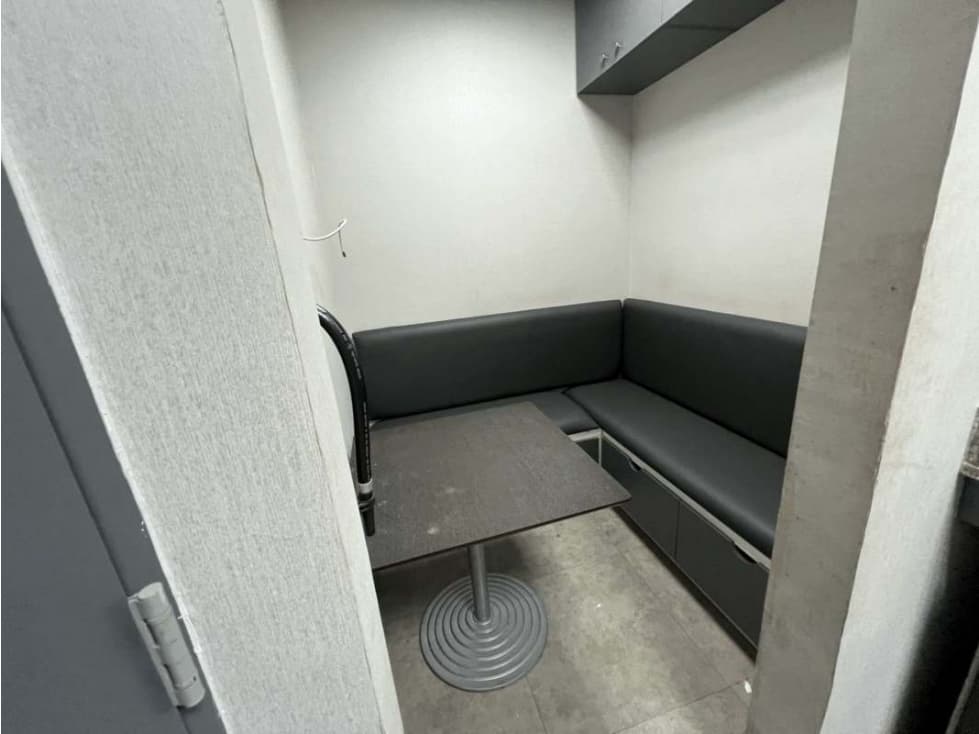 ALQUILER DE OFICINA EN VIA PORRAS — foto 6