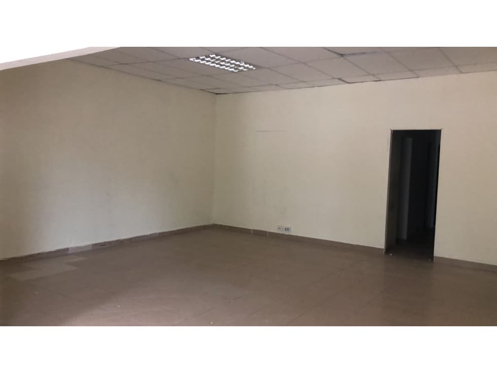 ALQUILER LOCAL COMERCIAL 193M2 EN ALBROOK — foto 2