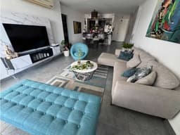 VENTA APARTAMENTO OBARRIO CON PISCINA 157 M2 MLD