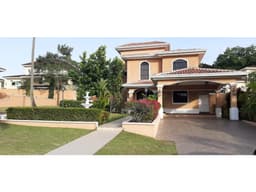 ALQUILO ESPECTACULAR CASA 520M2 EN CLAYTON VILLAGE L/B