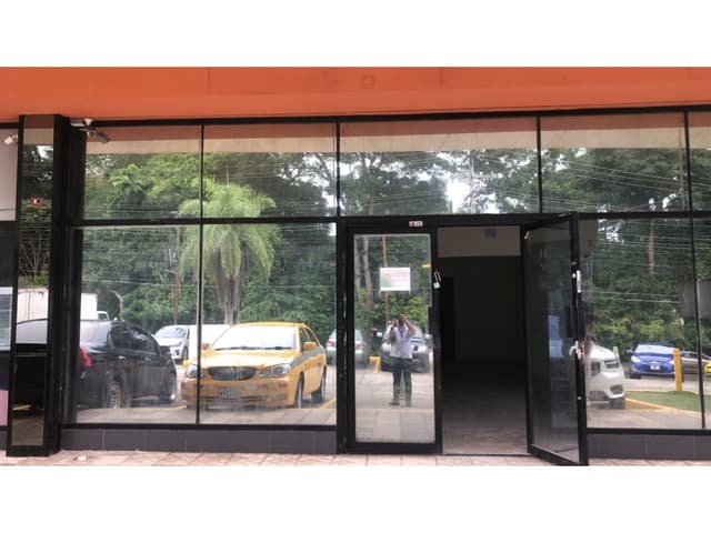 ALQUILER LOCAL COMERCIAL 193M2 EN ALBROOK