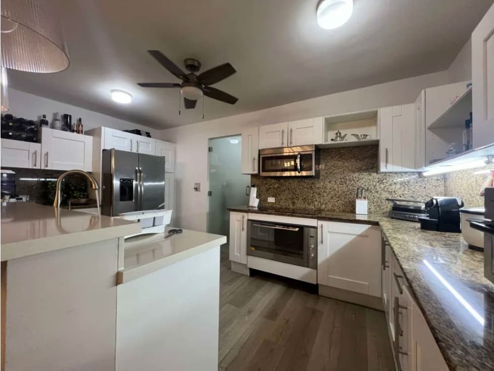 VENTA APARTAMENTO EN CLAYTON AMOBLADO PH EMBASSY CLUB MLD — foto 2