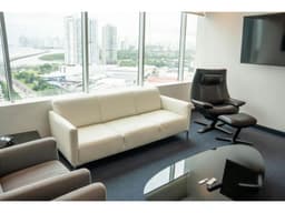 Oficina Premium 795 m² en Venta Costa del Este PH Plaza del Este