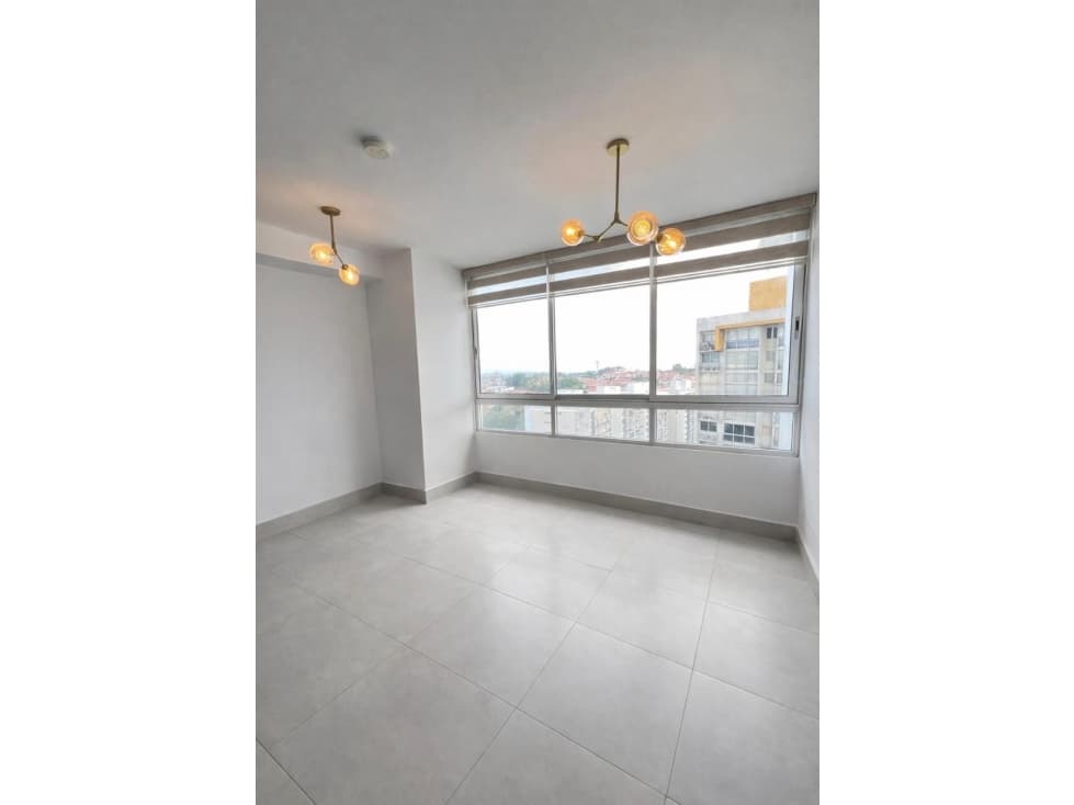 APARTAMENTO EN PH GREENWOOD SOLO LINEA BLANCA — foto 1