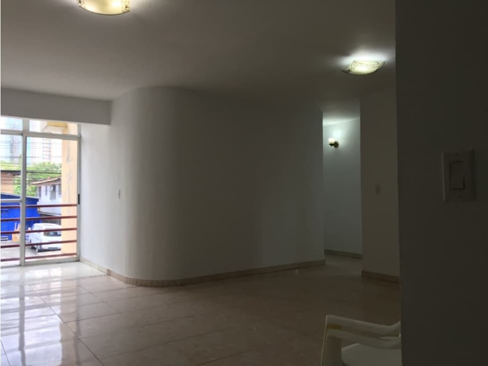 Venta de Amplio Apartamento en Via Porras PH Dlich — foto 2