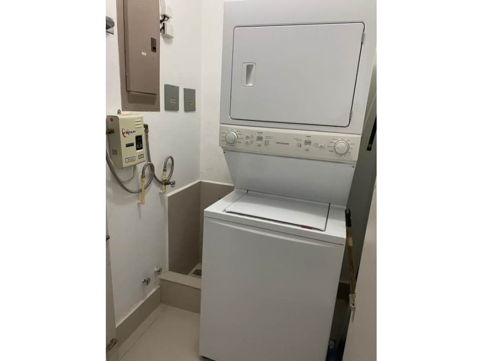 ALQUILER DE APARTAMENTO EN SAN CARLOS — foto 3
