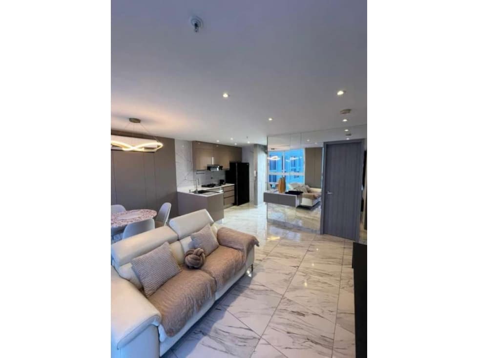 Apartamento en Avenida Balboa en Alquiler, 50m2 — foto 1