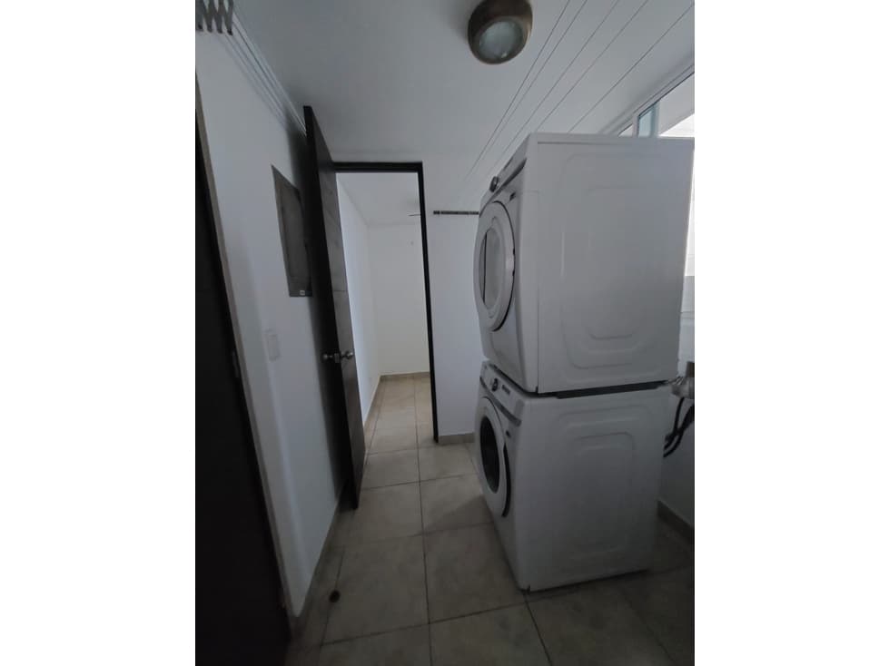 El Cangrejo, 2 recamaras, linea blanca — foto 4