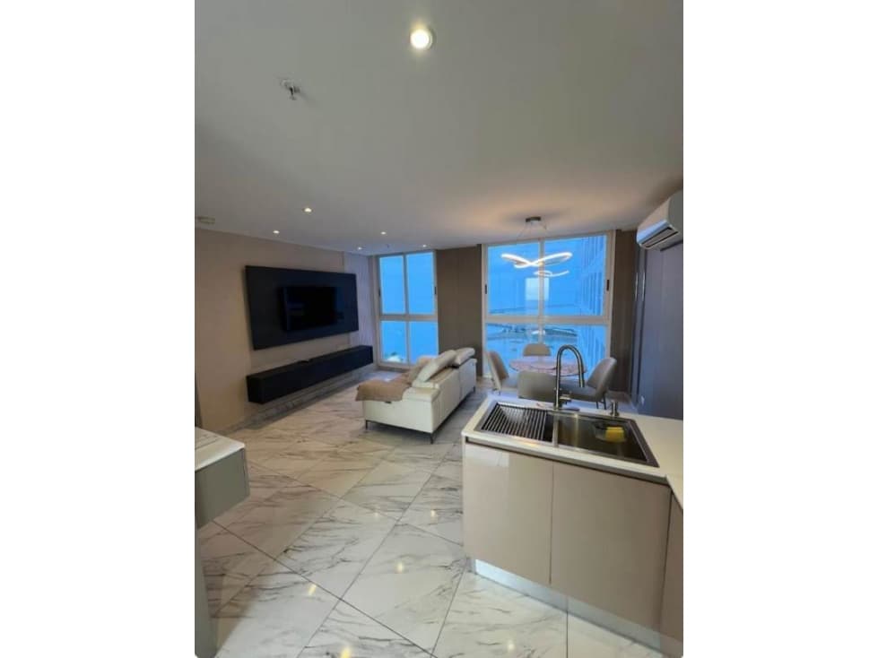 Apartamento en Avenida Balboa en Alquiler, 50m2 — foto 2