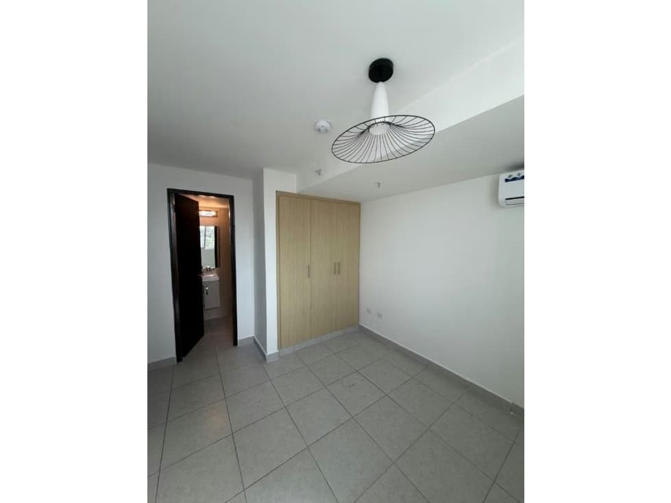 Venta Apto 2 Rec a pasos del Parque Omar  PH Premium $139,900 — foto 3