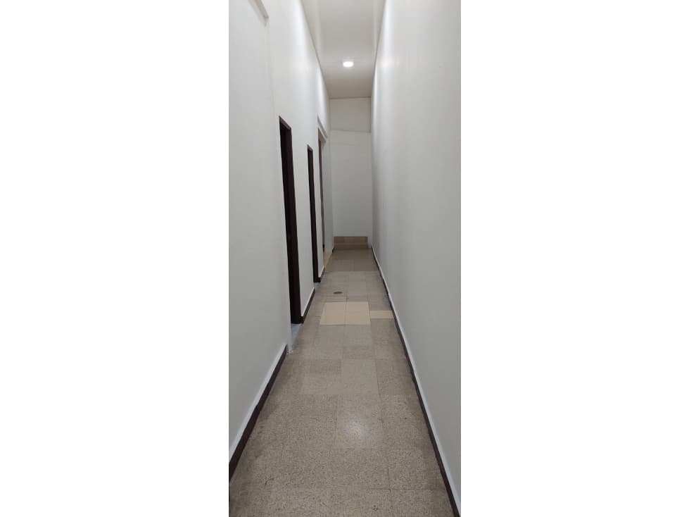 LOCAL COMERCIAL DE 135M2 - LISTO PARA OCUPAR — foto 5