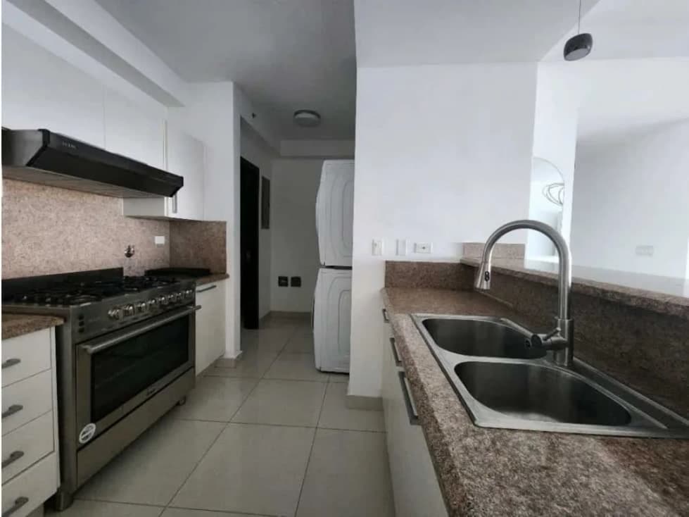 APARTAMENTO AMOBLADO EN COSTA DEL ESTE PH TOP TOWER — foto 4