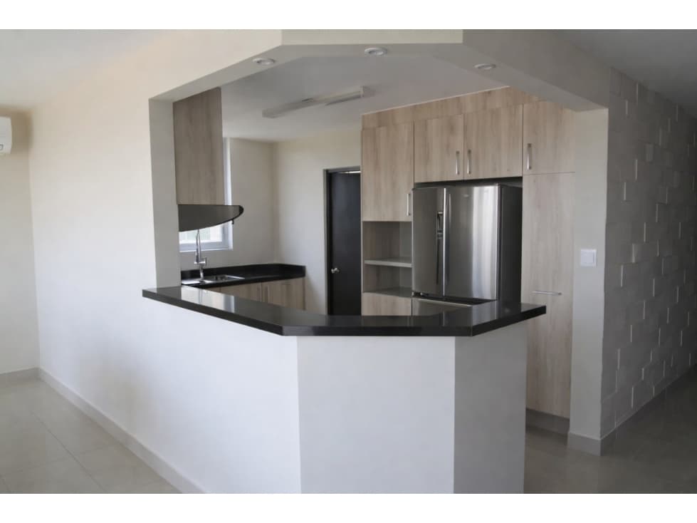 PH Pine Hill, Albrook, Ancón — foto 1