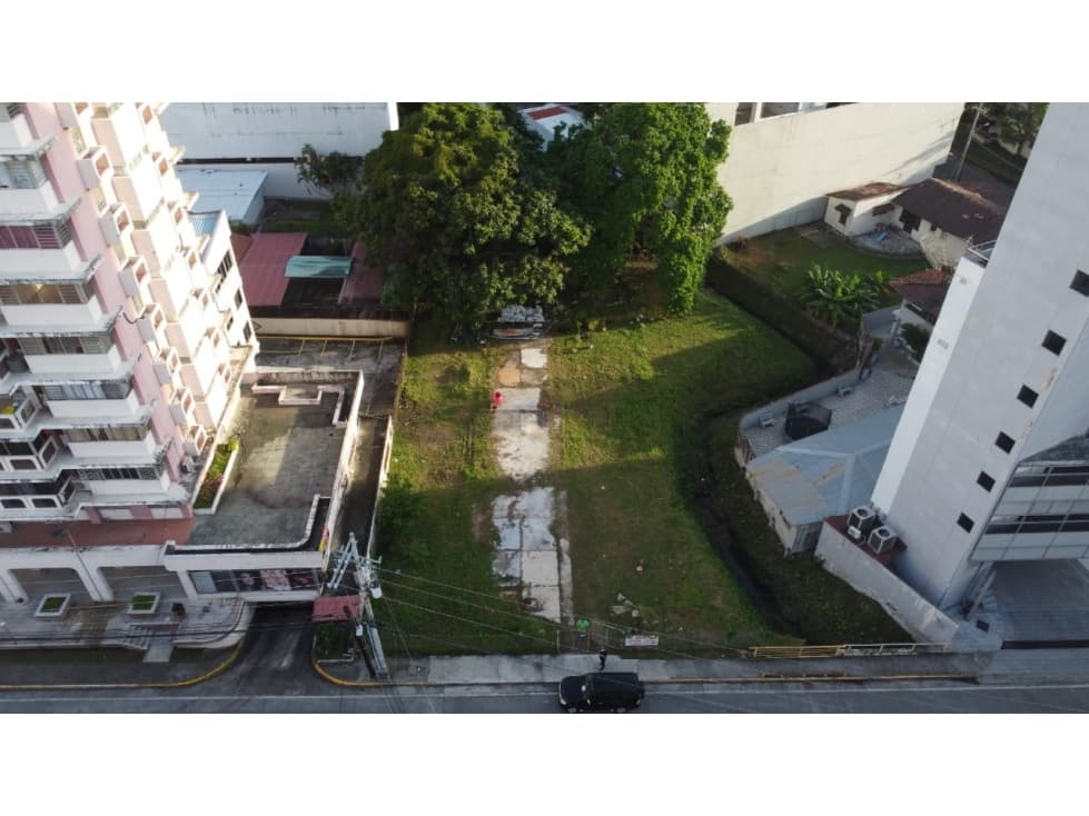 Alquiler/Venta de Terreno en el Cangrejo (AA) — foto 1