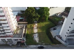 Alquiler/Venta de Terreno en el Cangrejo (AA)