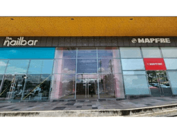 LOCAL COMERCIAL EN EL DORADO CITY CENTER CON MEZZANINE 285M2