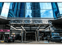 OFICINA EN OBARRIO PLAZA OBARRIO 165M2 REMODELADA A ESTRENAR