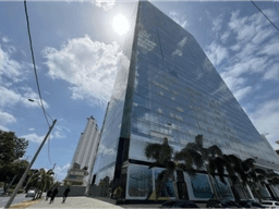 OFICINA EN AVENIDA BALBOA OFFICE CENTER 180M2 VISTA AL MAR