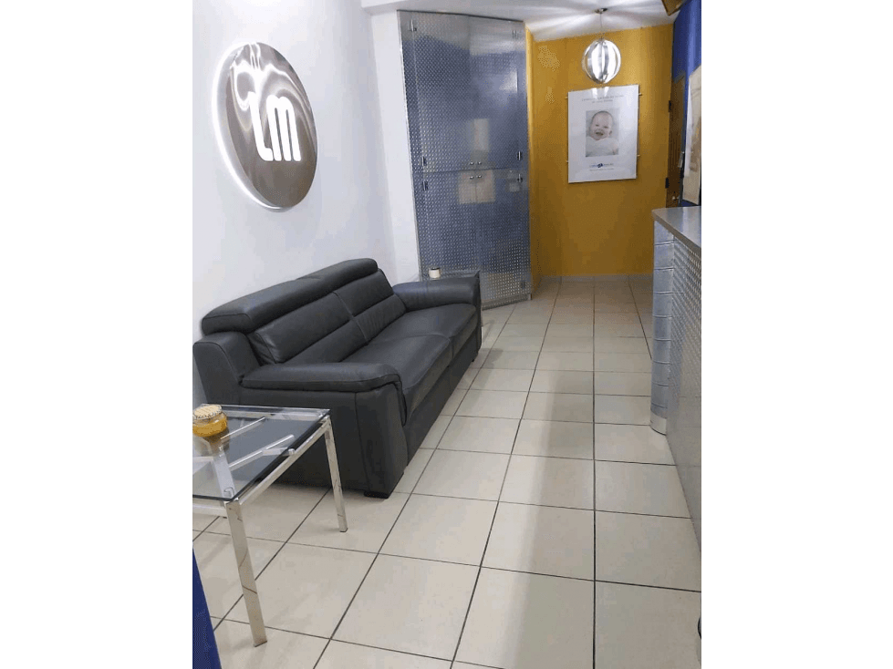OFICINA EN OBARRIO PH HI TECH CON DIVISIONES 130M2 CON MOBILIARIO — foto 2