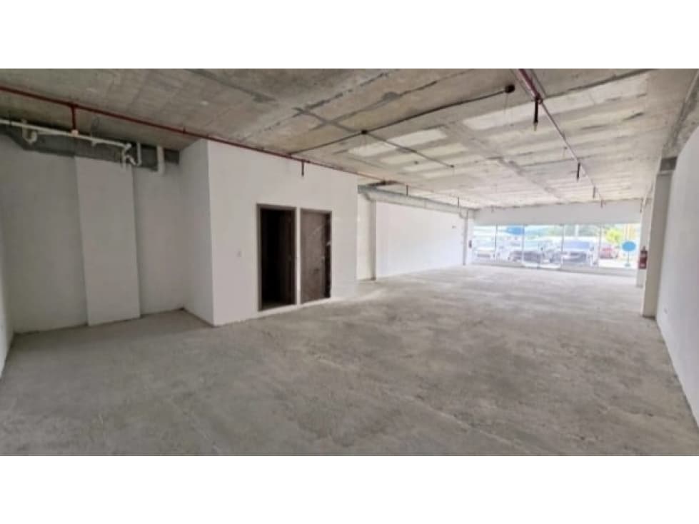 LOCAL COMERCIAL EN TERRAZAS DE ALBROOK 105M2 — foto 6