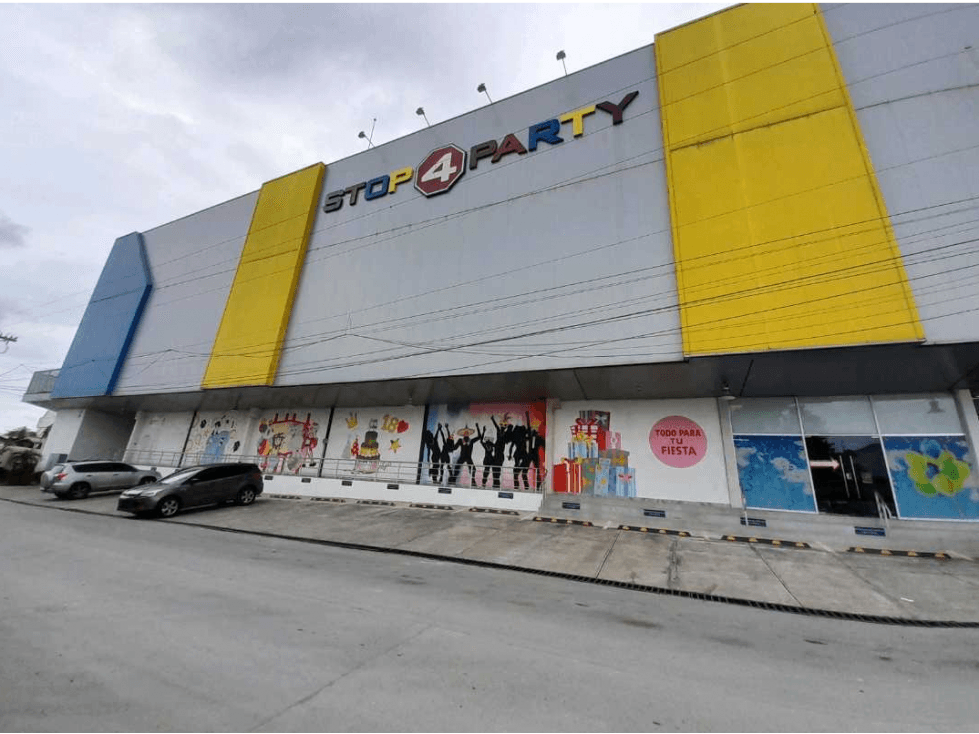 LOCAL COMERCIAL EN LLANO BONITO EDIFICIO PRESTIGE STORAGE 478M2 — foto 2