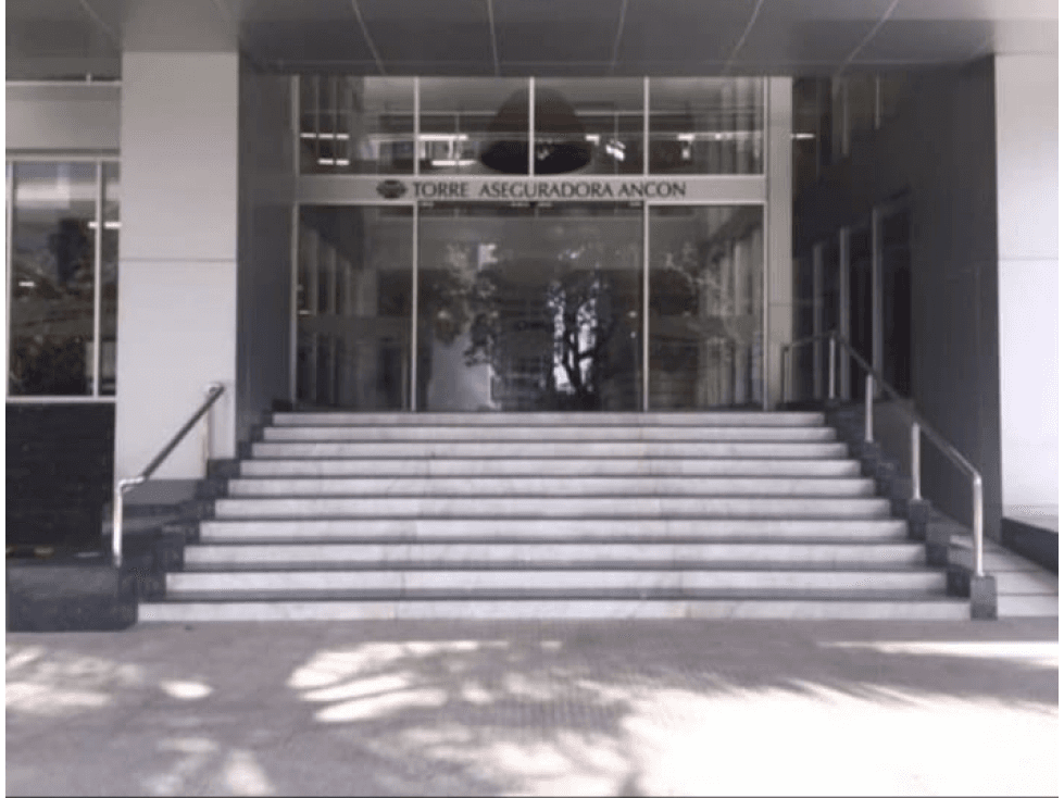 OFICINA EN COSTA DEL ESTE AMOBLADA 180M2 TORRE ASEGURADORA ANCÓN — foto 2